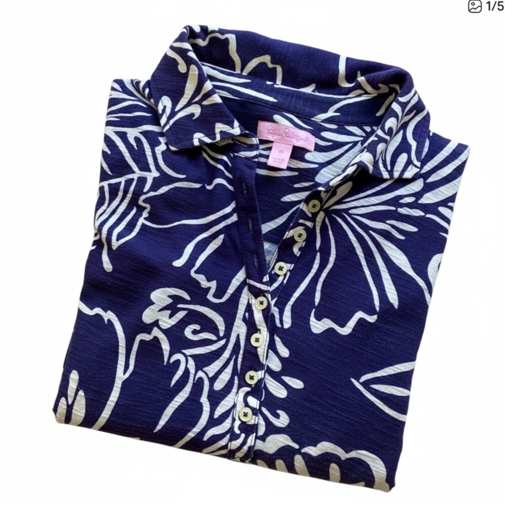 LILLY PULITZER Knit Top Short Sleeve Blue and White Pattern Size M